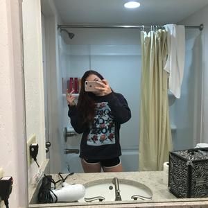 Meet your Posher, Paris